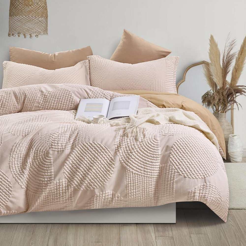 Set Seprai Selimut Penutup Timbul Geometris Bertekstur Halston