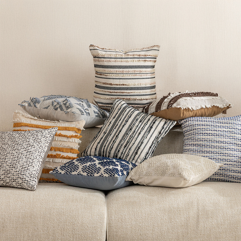 Bantal deco hiasan tali bertekstur