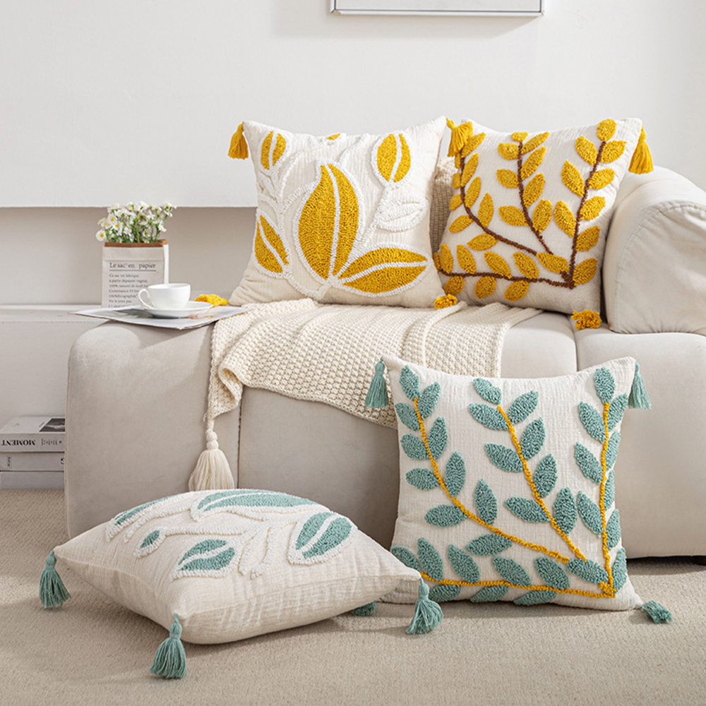 Bantal dekorasi bantal sulaman daun halus dengan rumbai