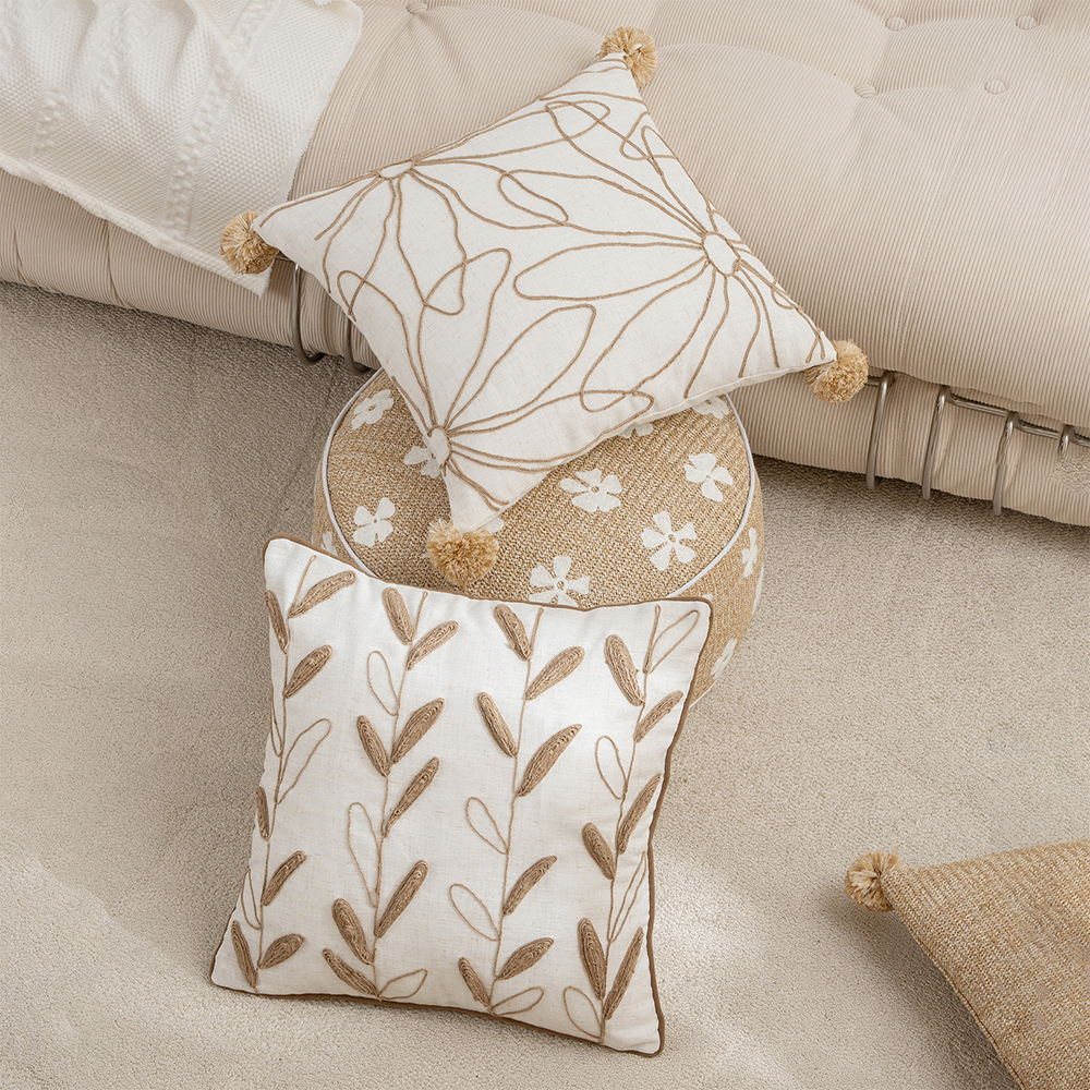 Bantal deco bordir tali bunga
